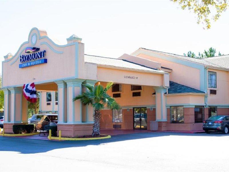 Baymont By Wyndham Hinesville Fort Stewart Area Exterior photo